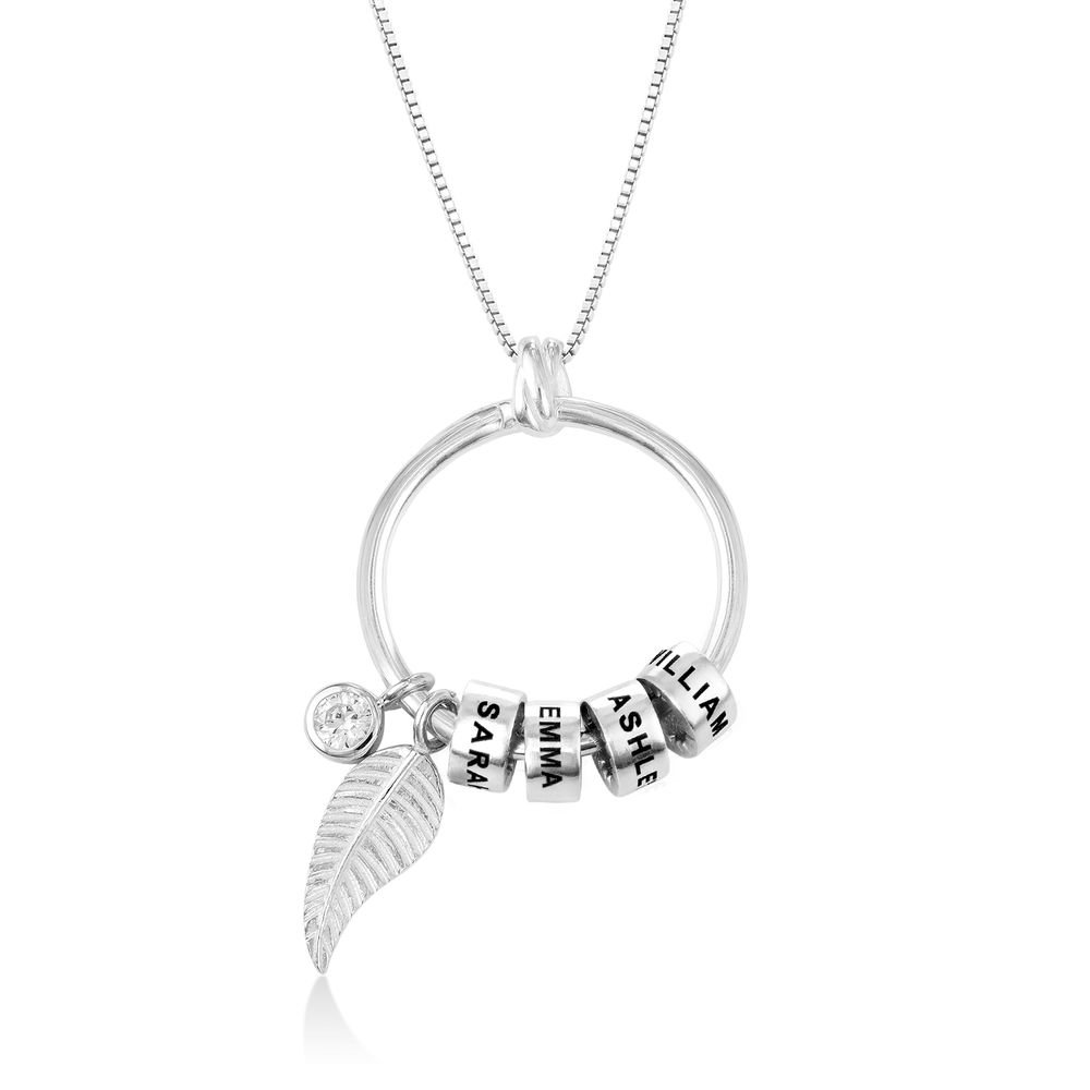 Circle pendant necklace