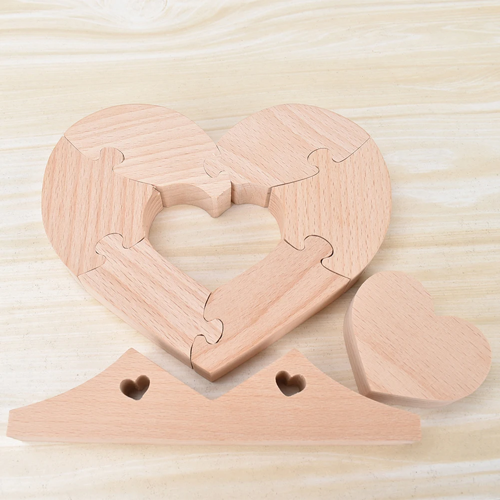 Wooden hearts - Family puzzle decoration