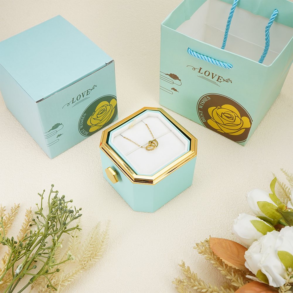 Boundless Love Necklace - Gold