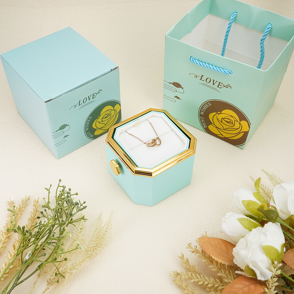 Boundless Love Necklace - Gold