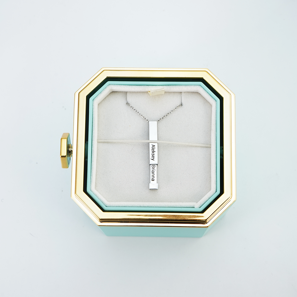 Forever Love - Eternal Rose Box Pillar necklace