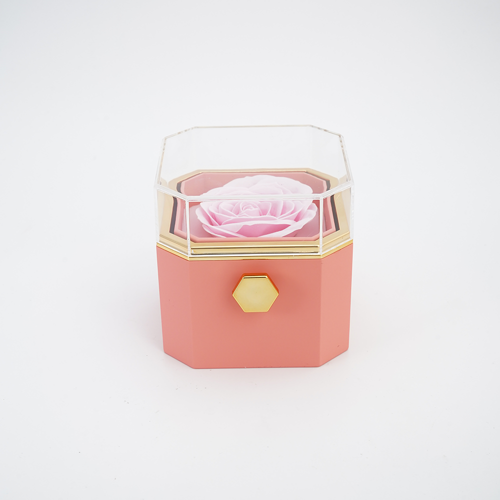 Forever Love - Eternal Rose Box Pillar necklace