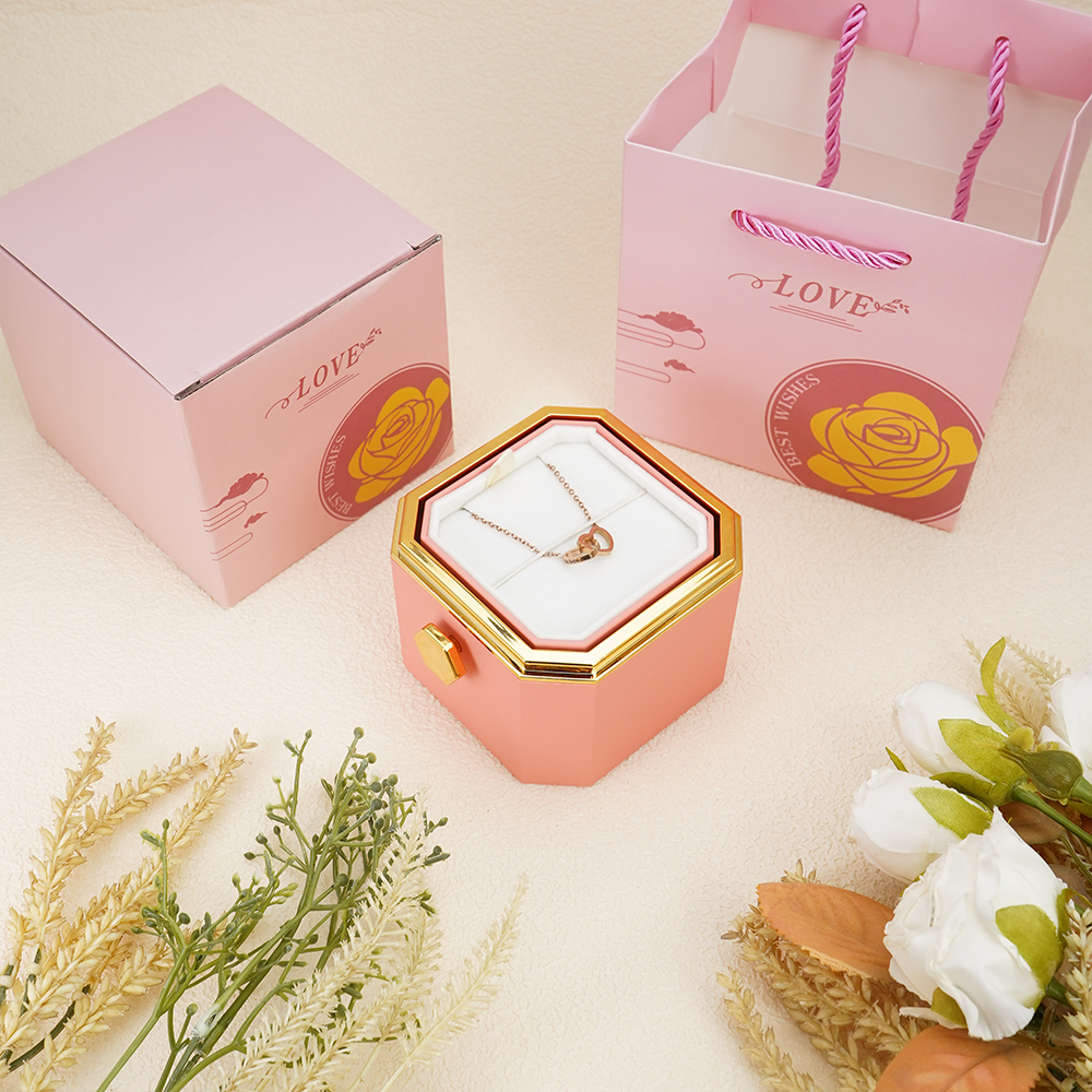 Boundless Love Necklace - Gold