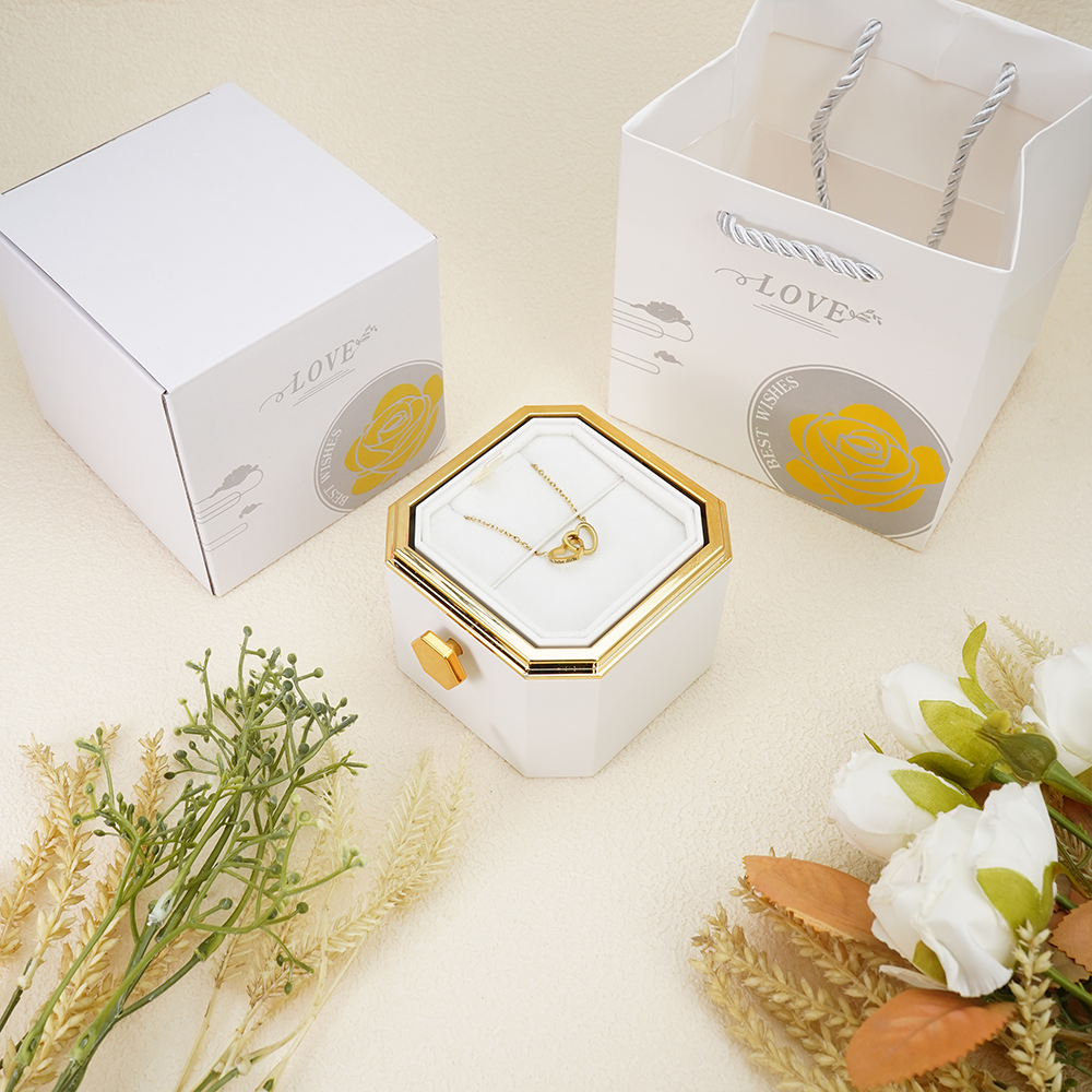 Boundless Love Necklace - Gold