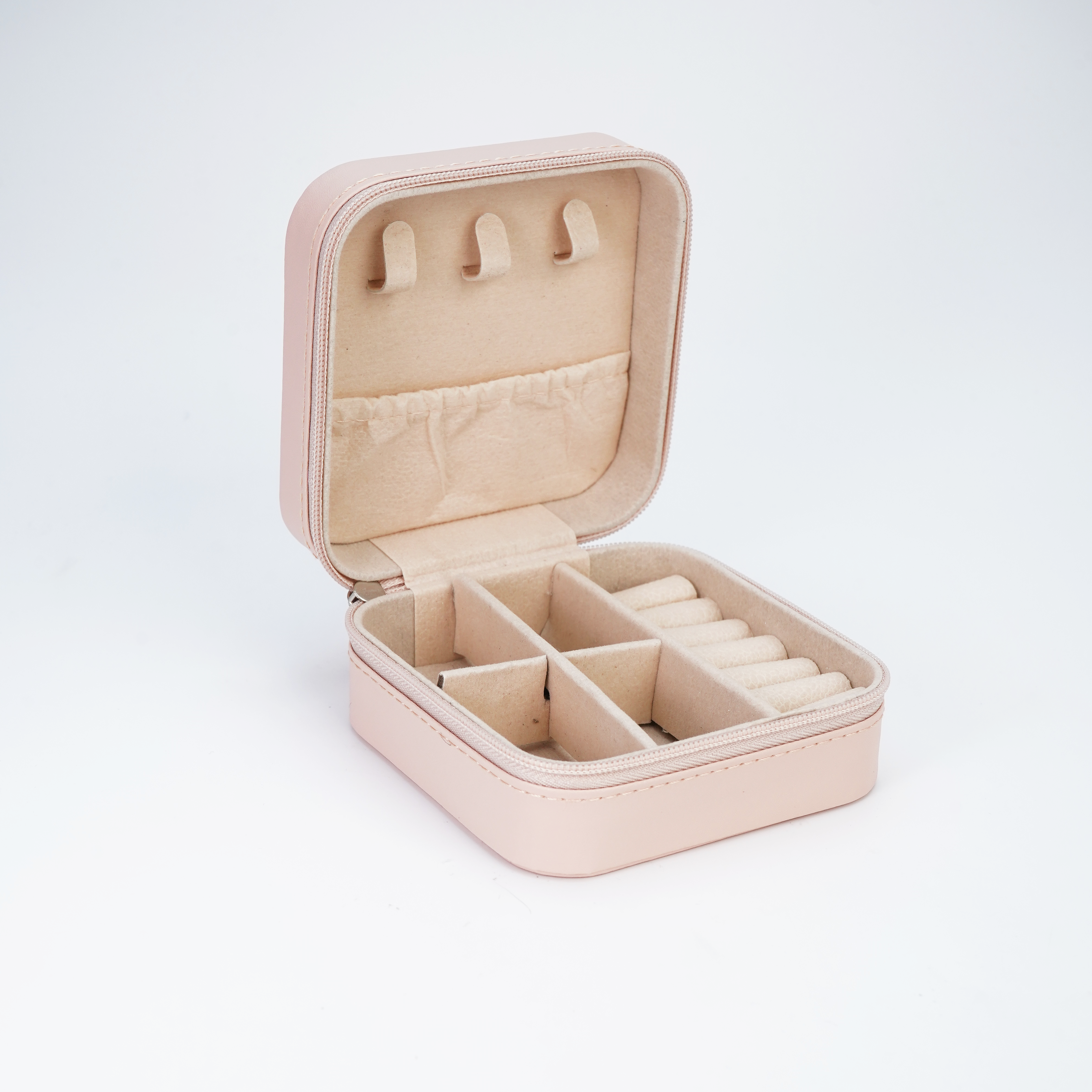 Travel jewelry box
