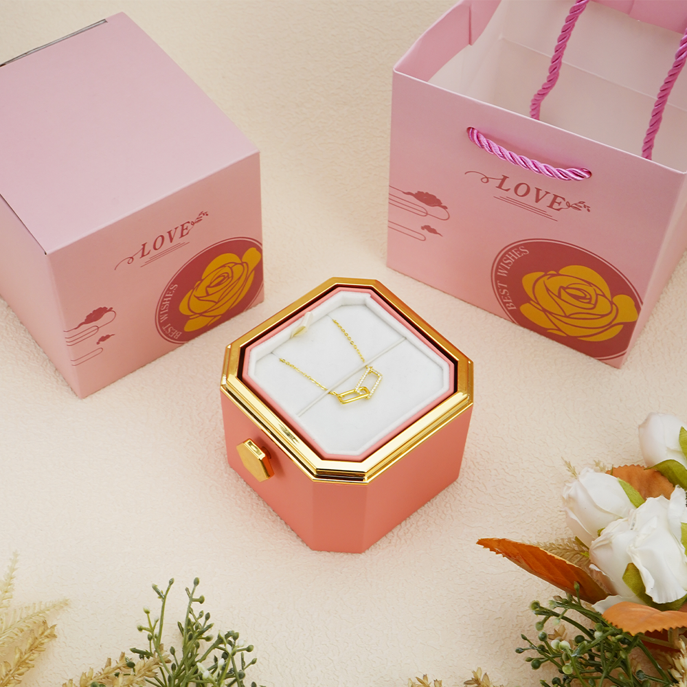 Eternal Rose Box - Interlocked necklace - Gold